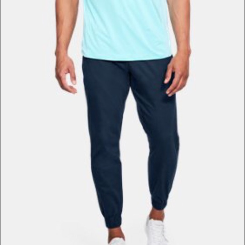 NWT men’s under armour navy blue joggers large